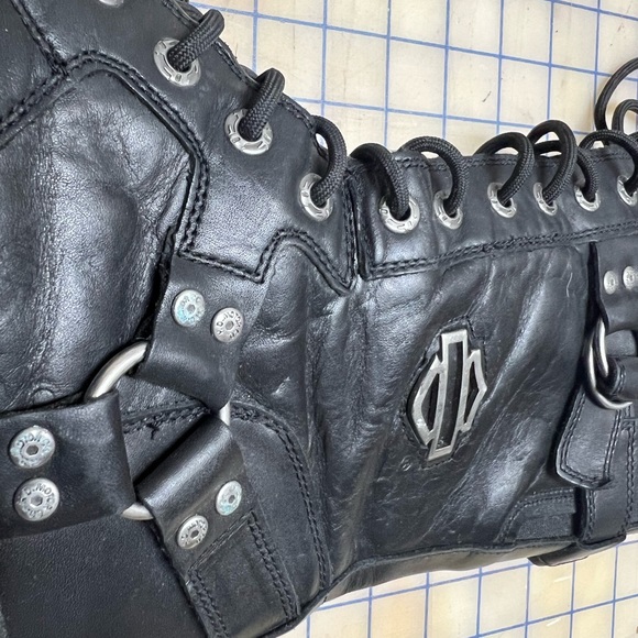 Harley-Davidson Womens Jocelyn Black Leather Lug Sole Motorcycle Boots EUC 9M - Picture 3 of 5